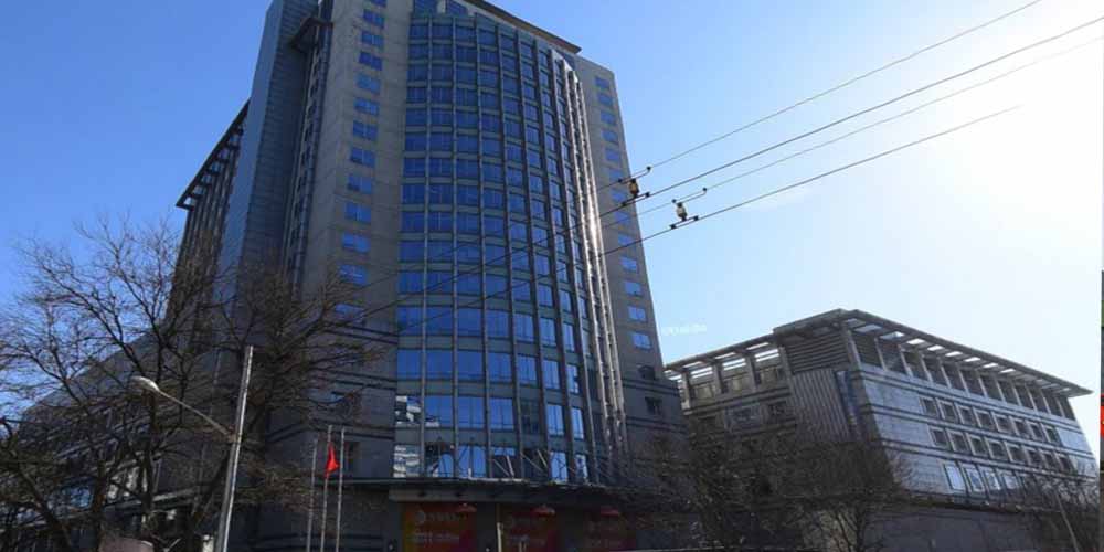 北礦磁材科技用高服氣流篩解決磁性材料的精度、細度及環境污染問題